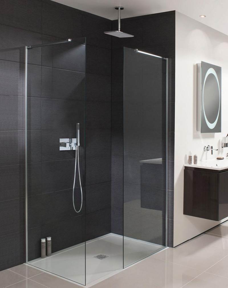 Fixed glass shower screen